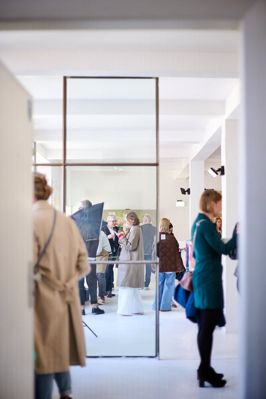 kallart Kallrath studio atelier off space düsseldorf nrw kultur Veranstaltungen deutschland bbk beirat female painter Kunstakademie bunte malerei die verbindet rausgegangen firmen event atelier besuch kunst lernen Mappenkurs